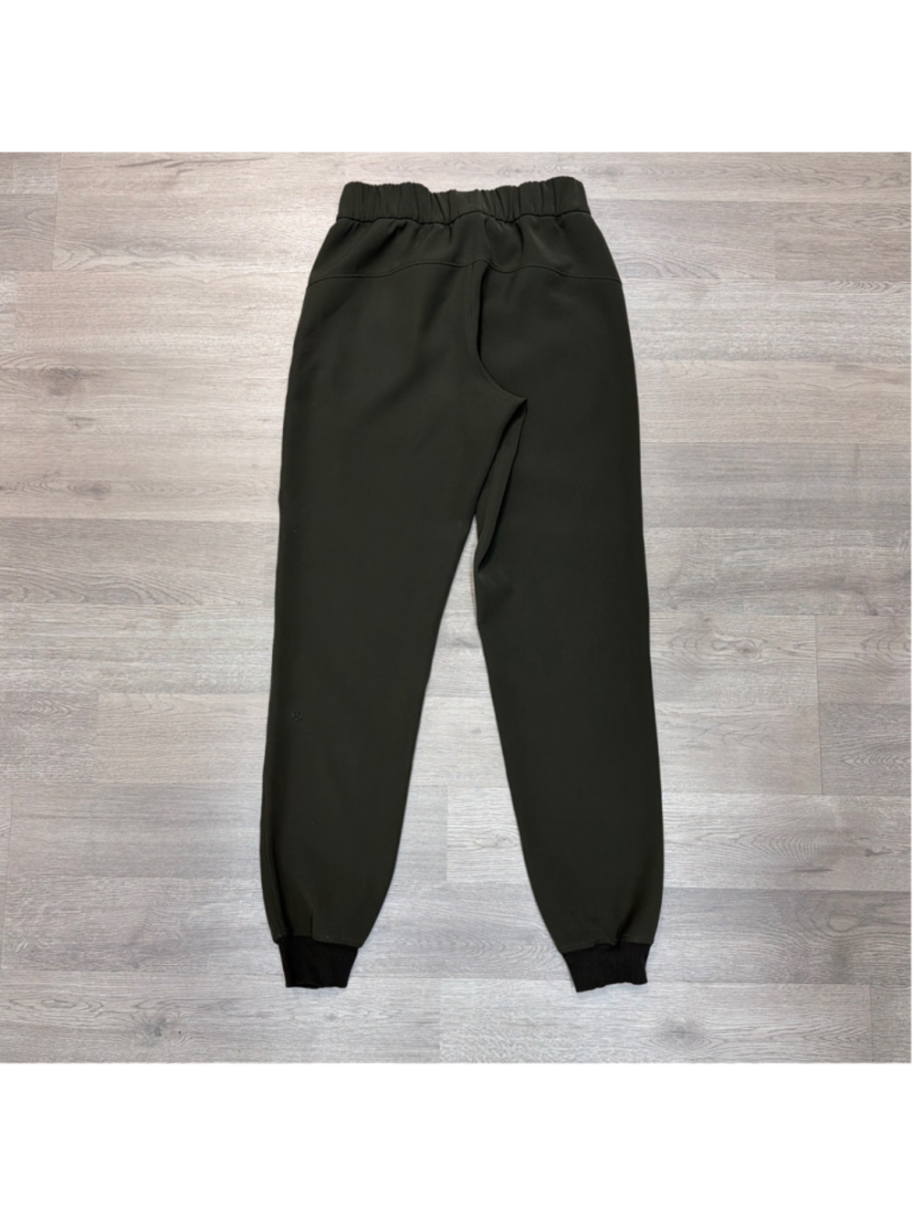 Lululemon 28” On The Move Dark Olive Joggers Sz 2! - Picture 9 of 10